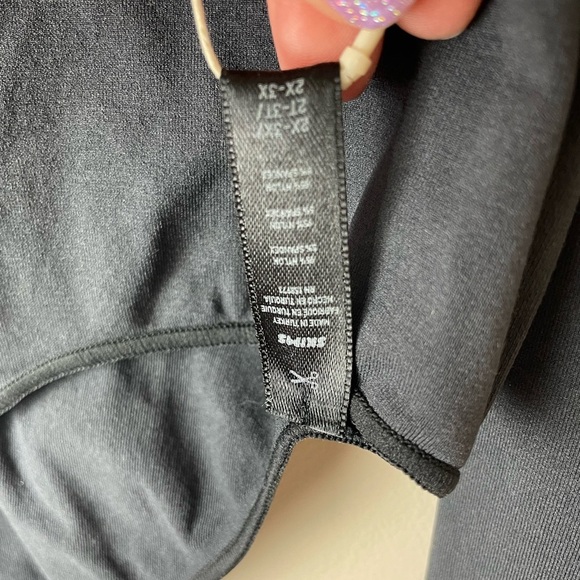 SKIMS Essential Bodysuit Mock Neck Long Sleeve Onyx Black Size 2X/3X - Picture 3 of 6